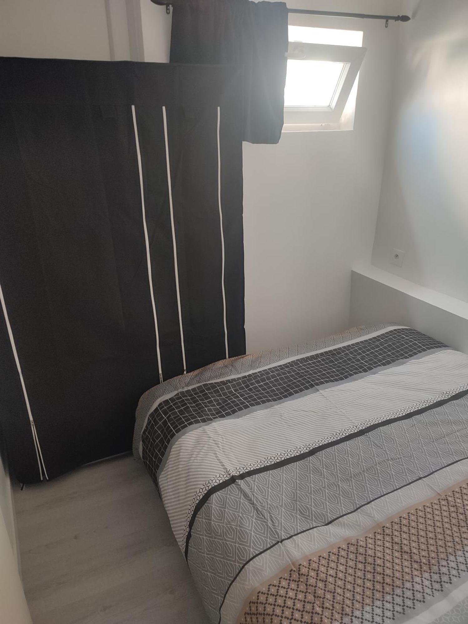 Petit F2 Meuble Independant Apartment Limay Luaran gambar